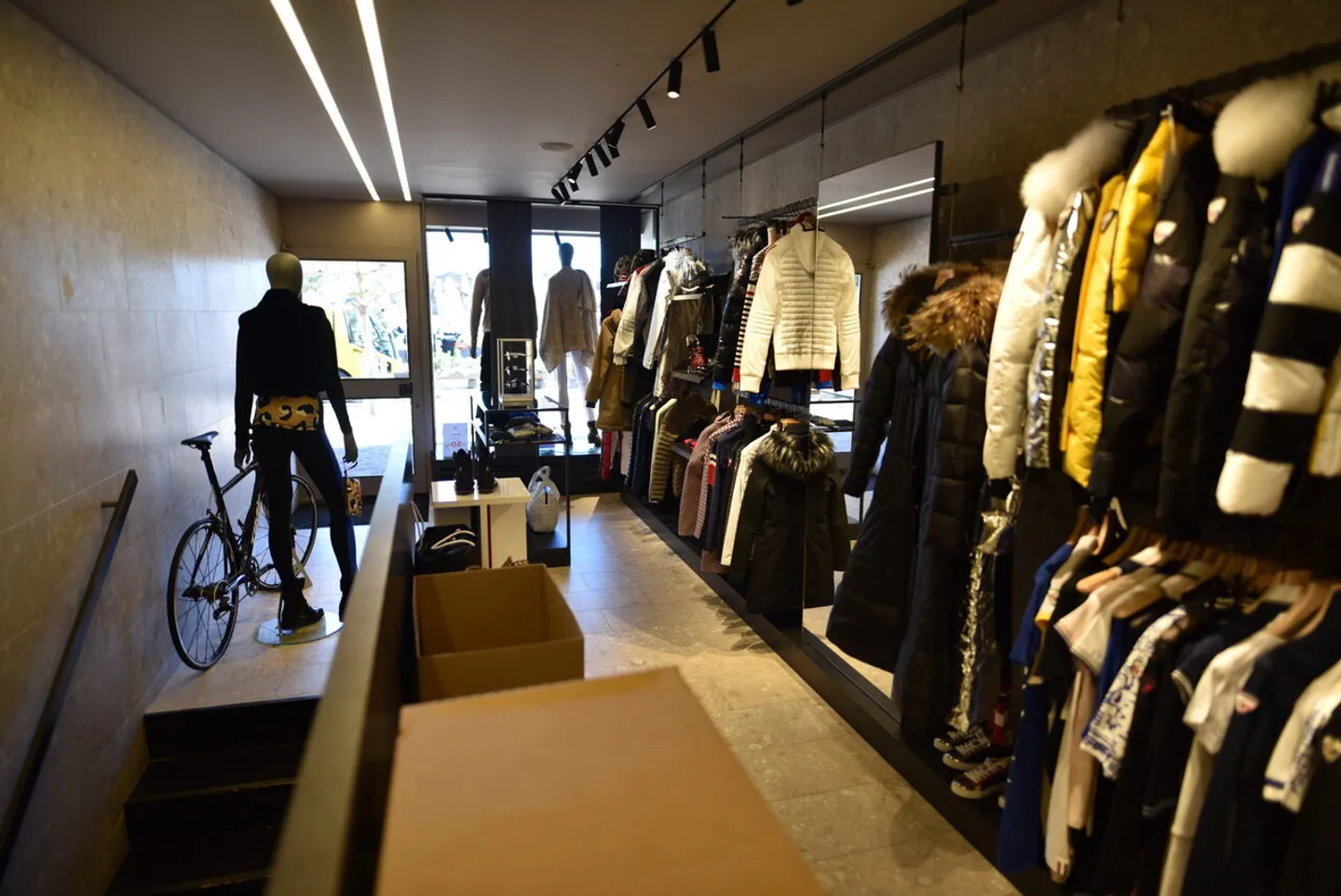 In affitto, superbo spazio commerciale nel cuore di Crans - Foto 8 di 10