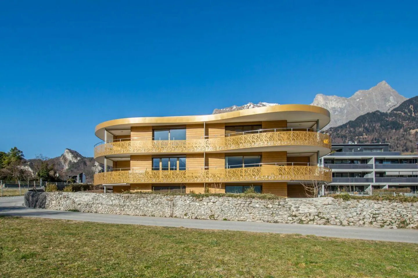 Rifugio esclusivo nella Bündner Herrschaft - Foto 1 di 14