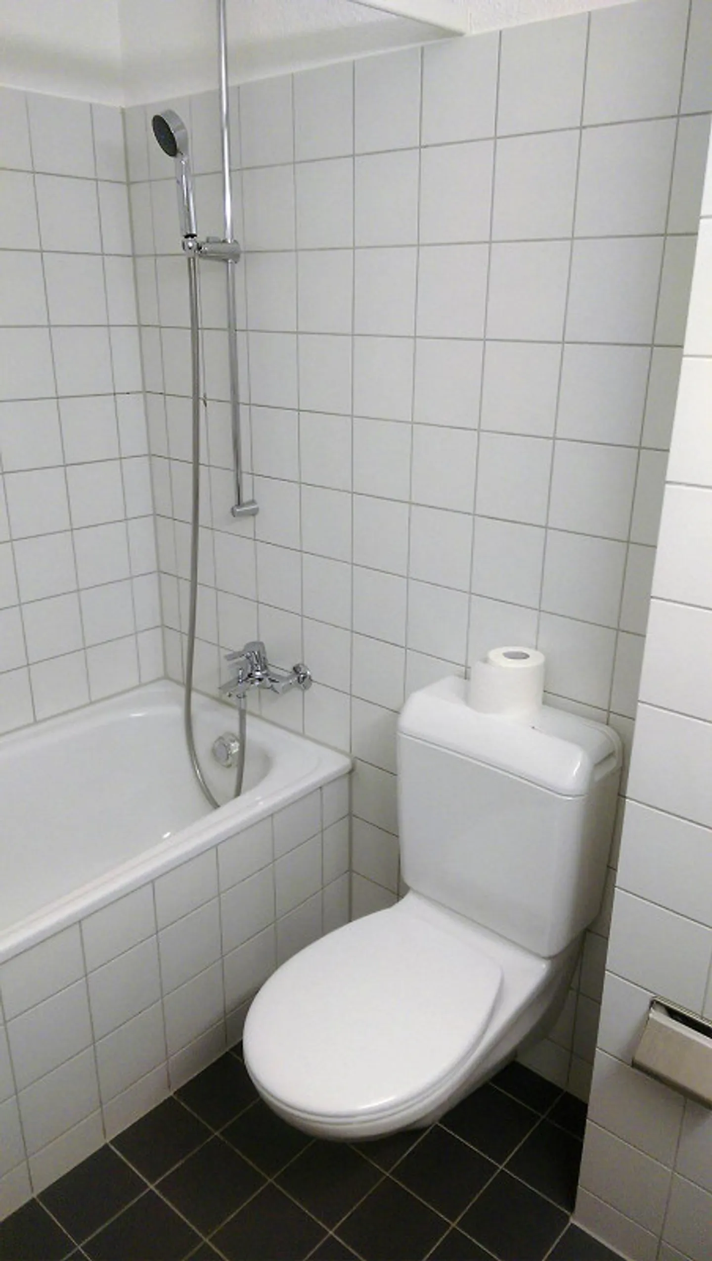 Appartamento attico 3½ locali in posizione centrale a Buchrain - Foto 5 di 6