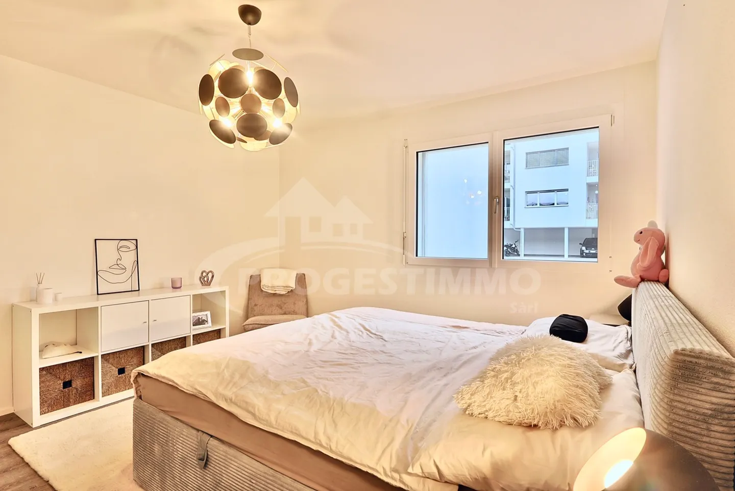 LIGHT, SPACE AND MODERNITY IN THE HEART OF LA RASSE - Photo 3 of 8