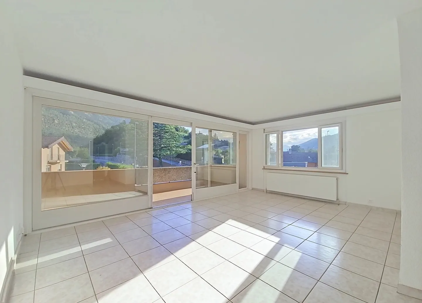 Apartment for sale - Photo 2 of 16