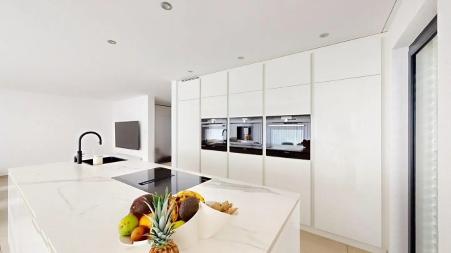 Modern Living with Style and Comfort - Photo 3 of 16