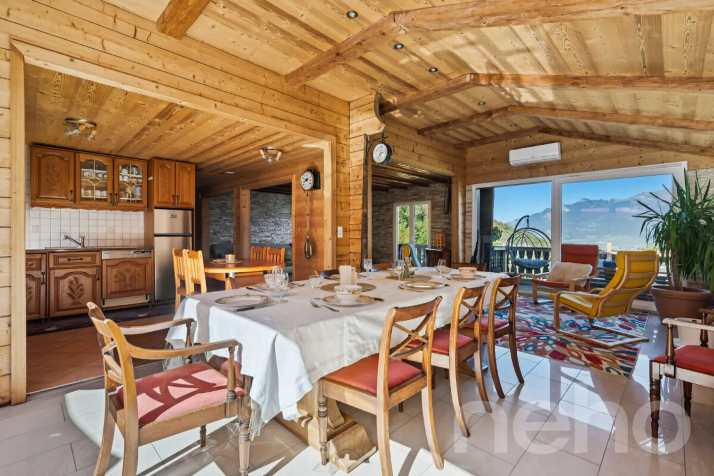 Chalet 8.5 + Studio und unverbauter Blick in einer gut gelegenen ruhigen Gegend - Foto 8 von 12