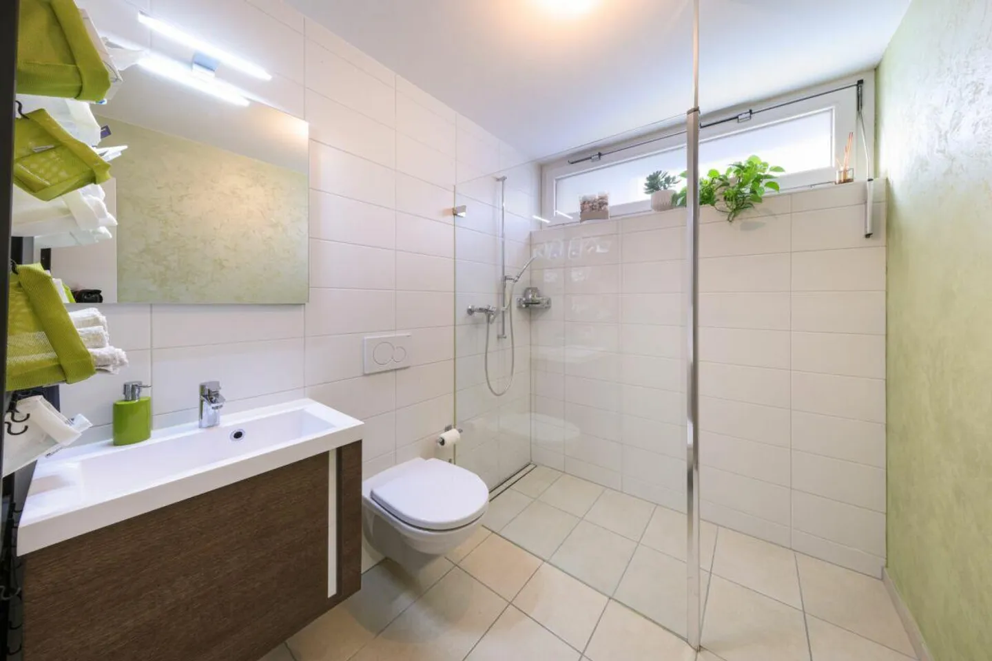 GORDOLA - Helles Therapiepraxis-Studio - Foto 7 von 12