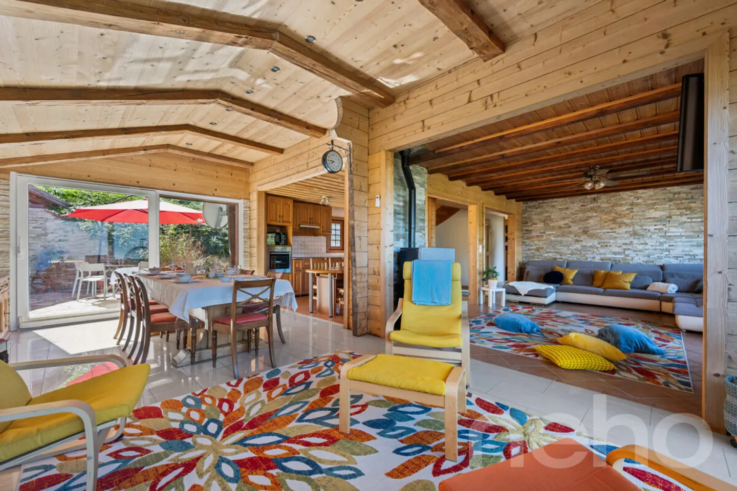 Chalet 8.5 + Studio und unverbauter Blick in einer gut gelegenen ruhigen Gegend - Foto 3 von 12