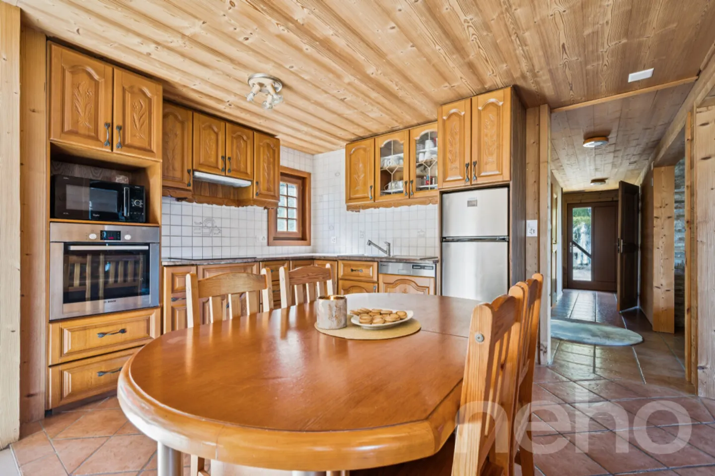 Chalet 8.5 + Studio und unverbauter Blick in einer gut gelegenen ruhigen Gegend - Foto 5 von 12