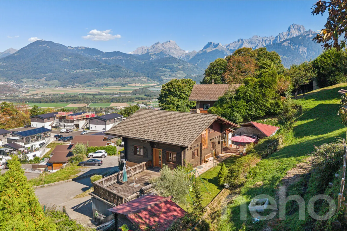Chalet 8.5 + Studio und unverbauter Blick in einer gut gelegenen ruhigen Gegend - Foto 11 von 12