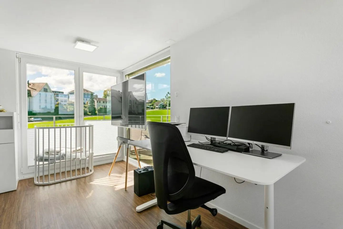 Family Happiness with Lake View - Modern 5.5-Room House with Lake View in Freidorf - Photo 21 of 30