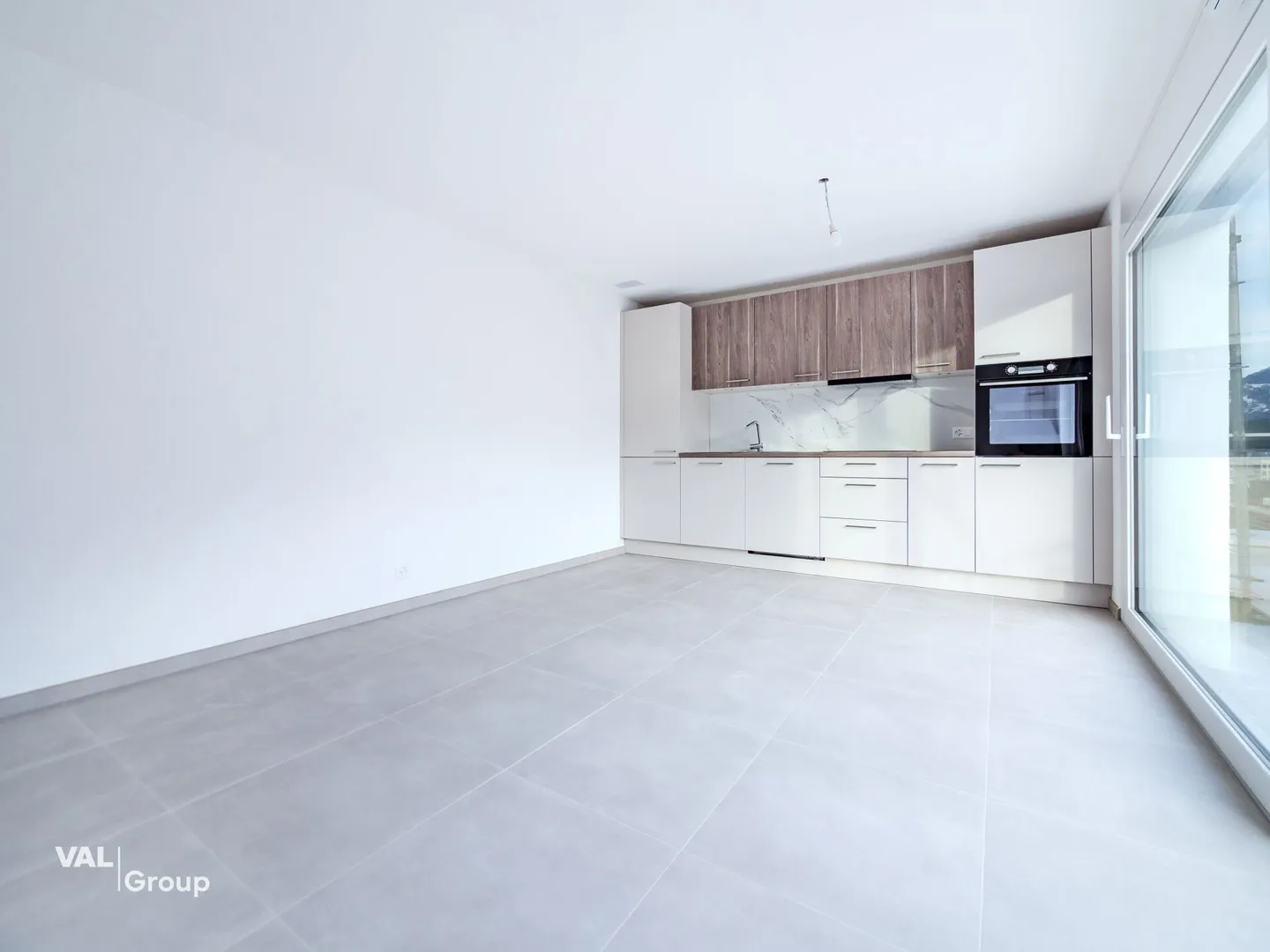 Attique Charmant avec Vue Époustouflante - Photo 3 sur 10