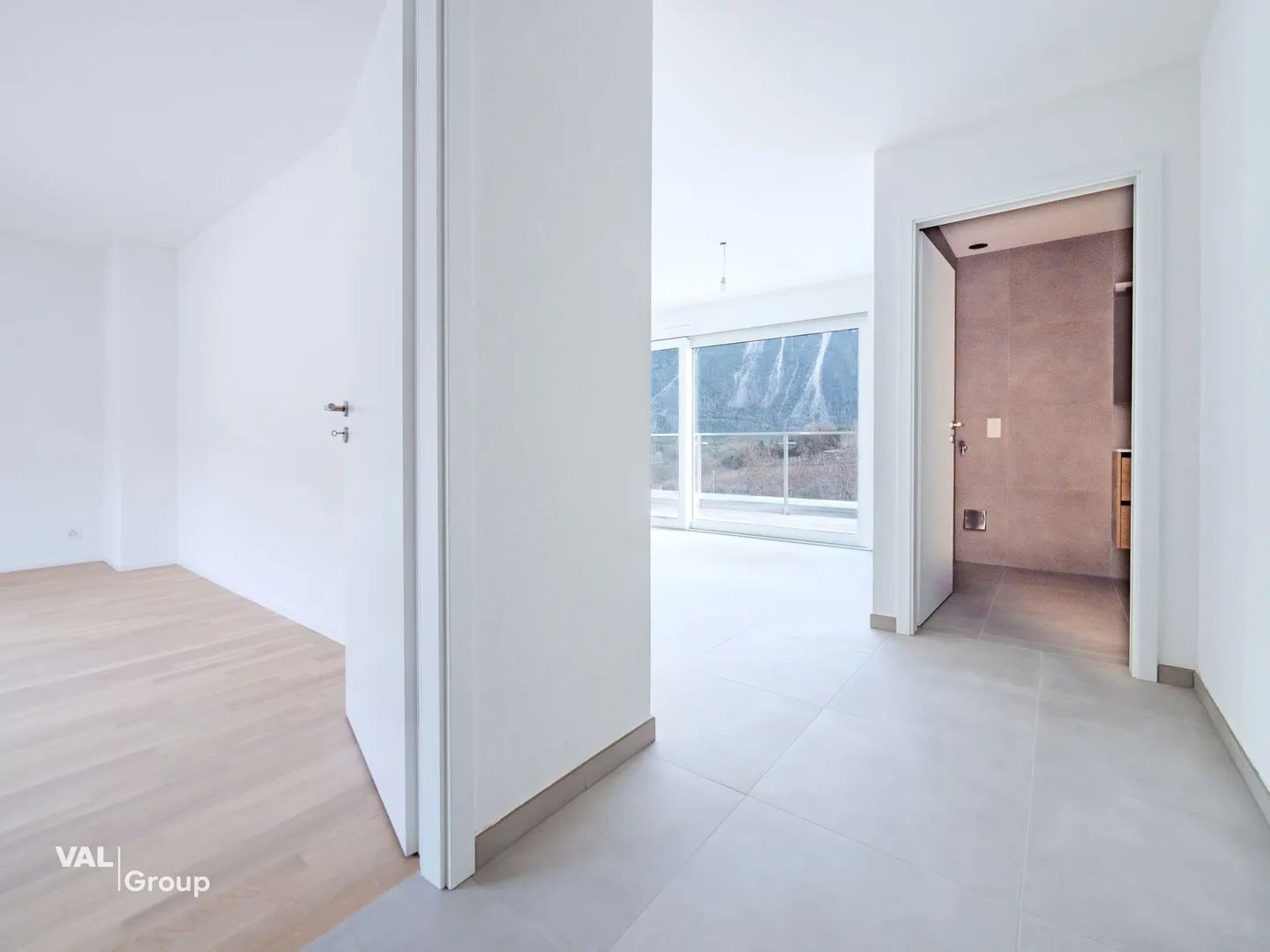 Attique Charmant avec Vue Époustouflante - Photo 4 sur 10