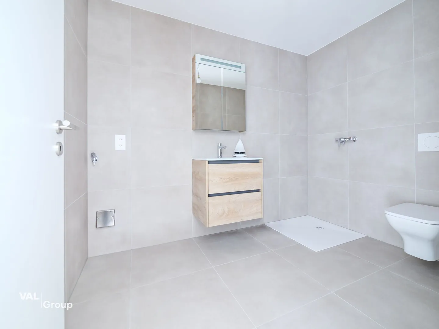 Attique Charmant avec Vue Époustouflante - Photo 7 sur 10