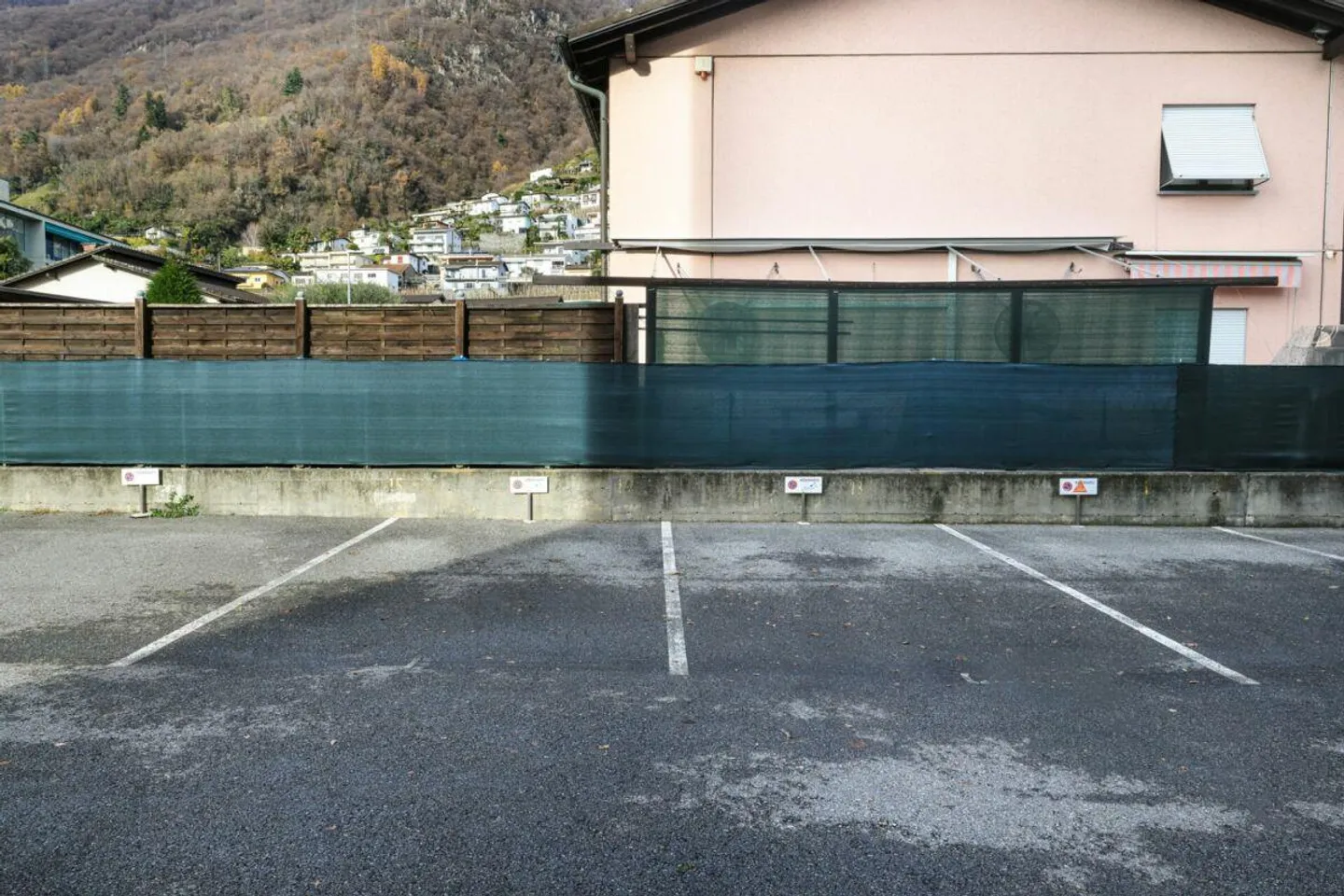 GORDOLA - Helles Therapiepraxis-Studio - Foto 12 von 12