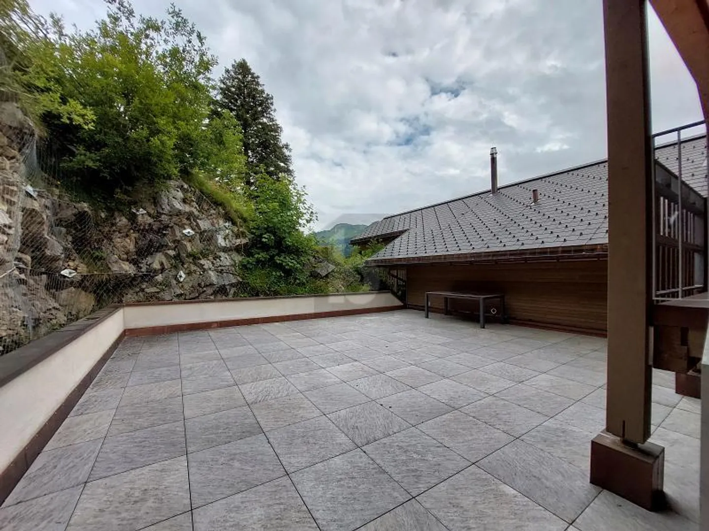 Stilvolles Penthouse mit Terrasse - Foto 1 von 6