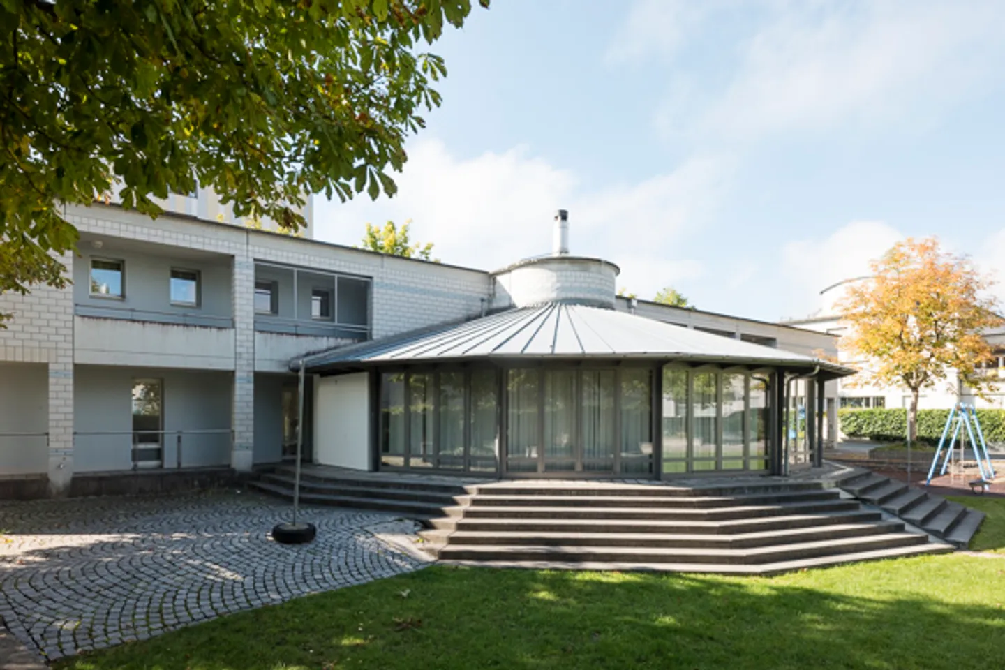 Vivere su due piani nel verde! - Foto 2 di 12