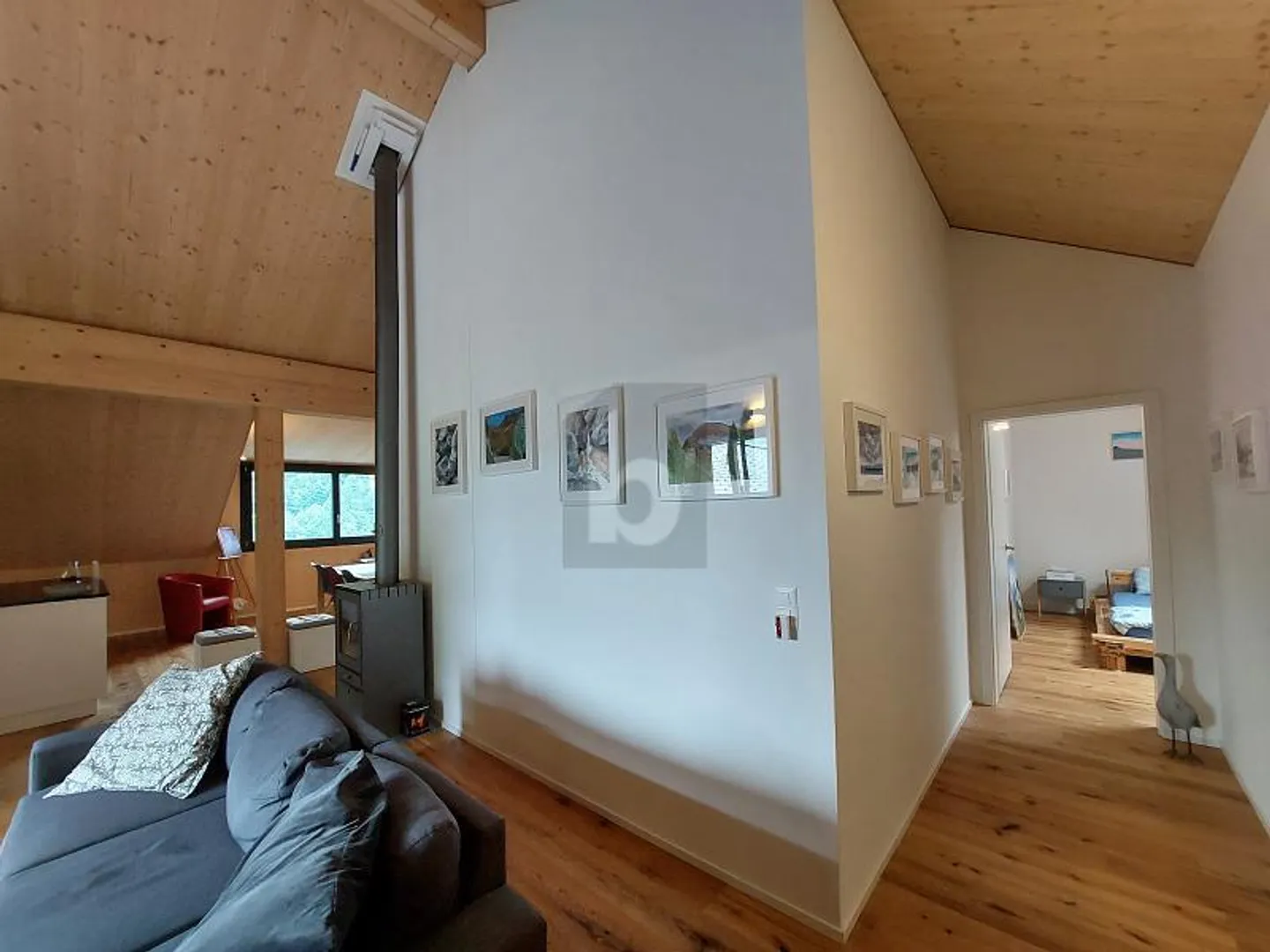 Stilvolles Penthouse mit Terrasse - Foto 3 von 6