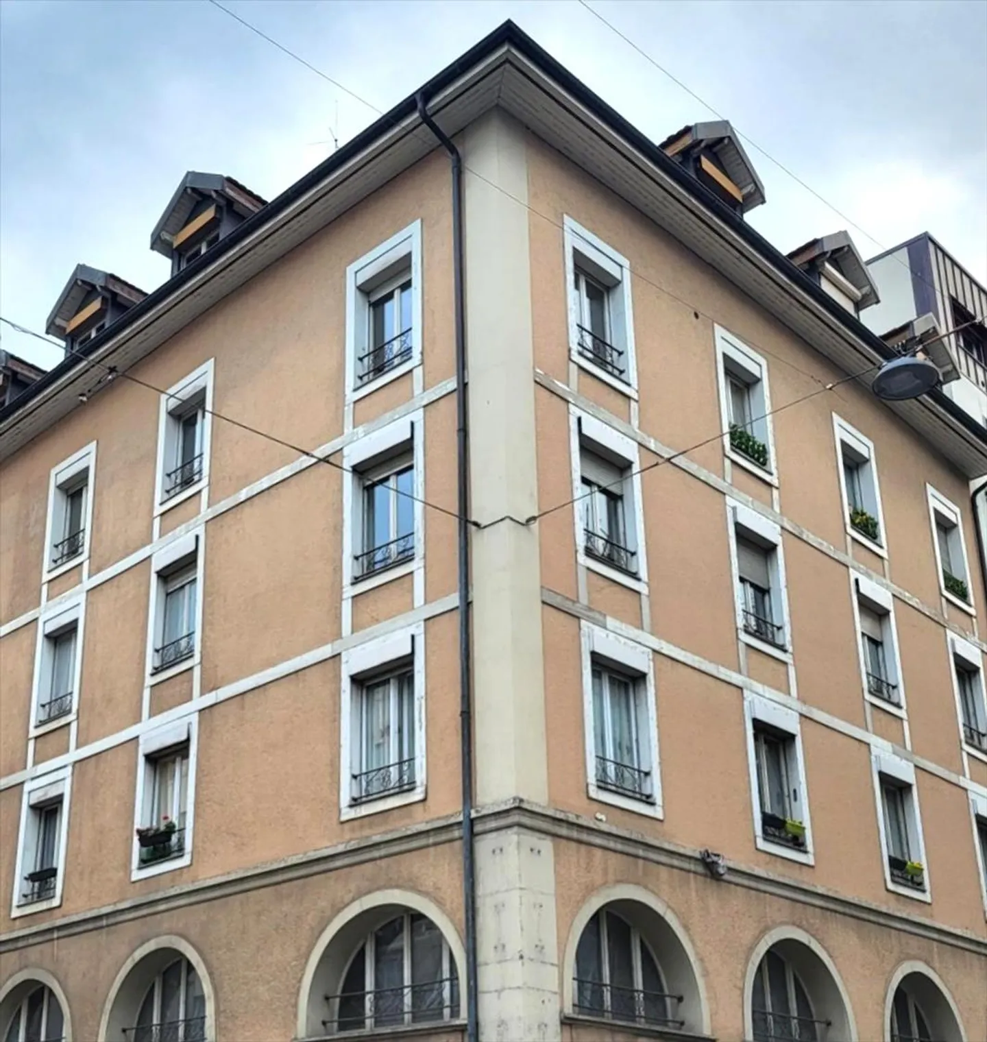 Wohnung mit 4 Zimmern in Pâquis - Foto 8 von 8