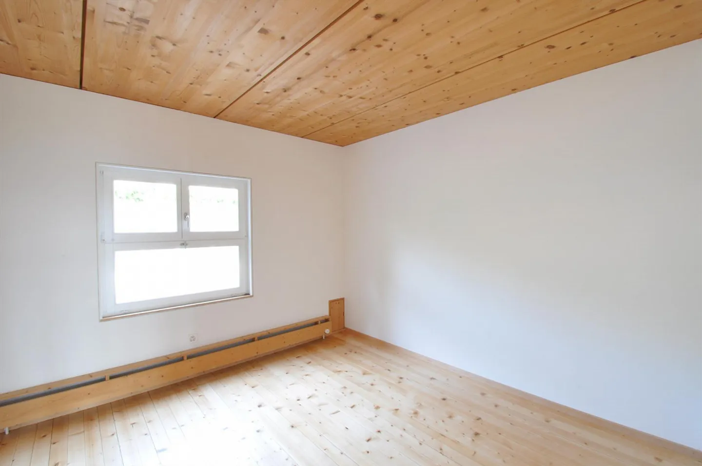 Ampia casa unifamiliare con vista – ideale per WGs e progetti alternativi - Foto 6 di 11