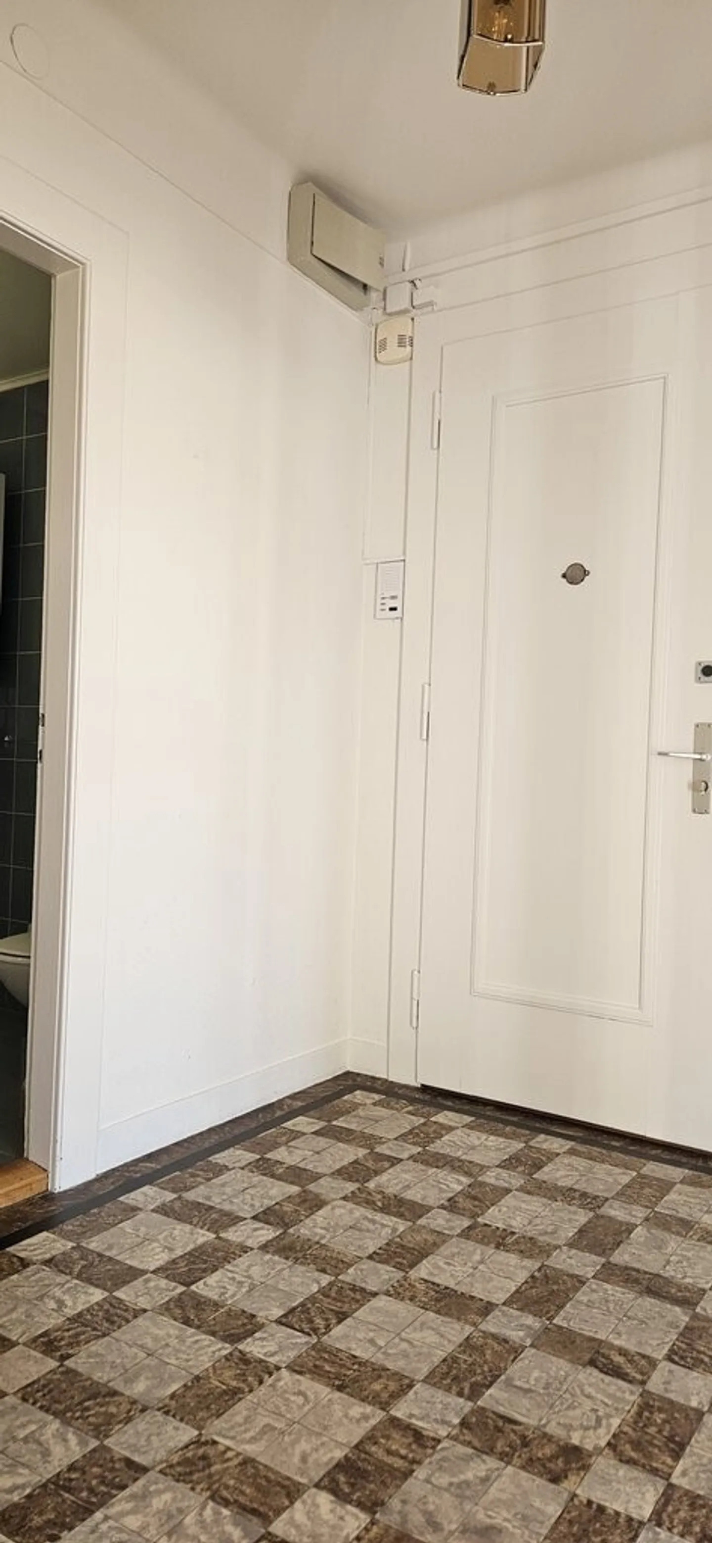 Magnificent 2.5-room apartment with panoramic view - Photo 2 of 10