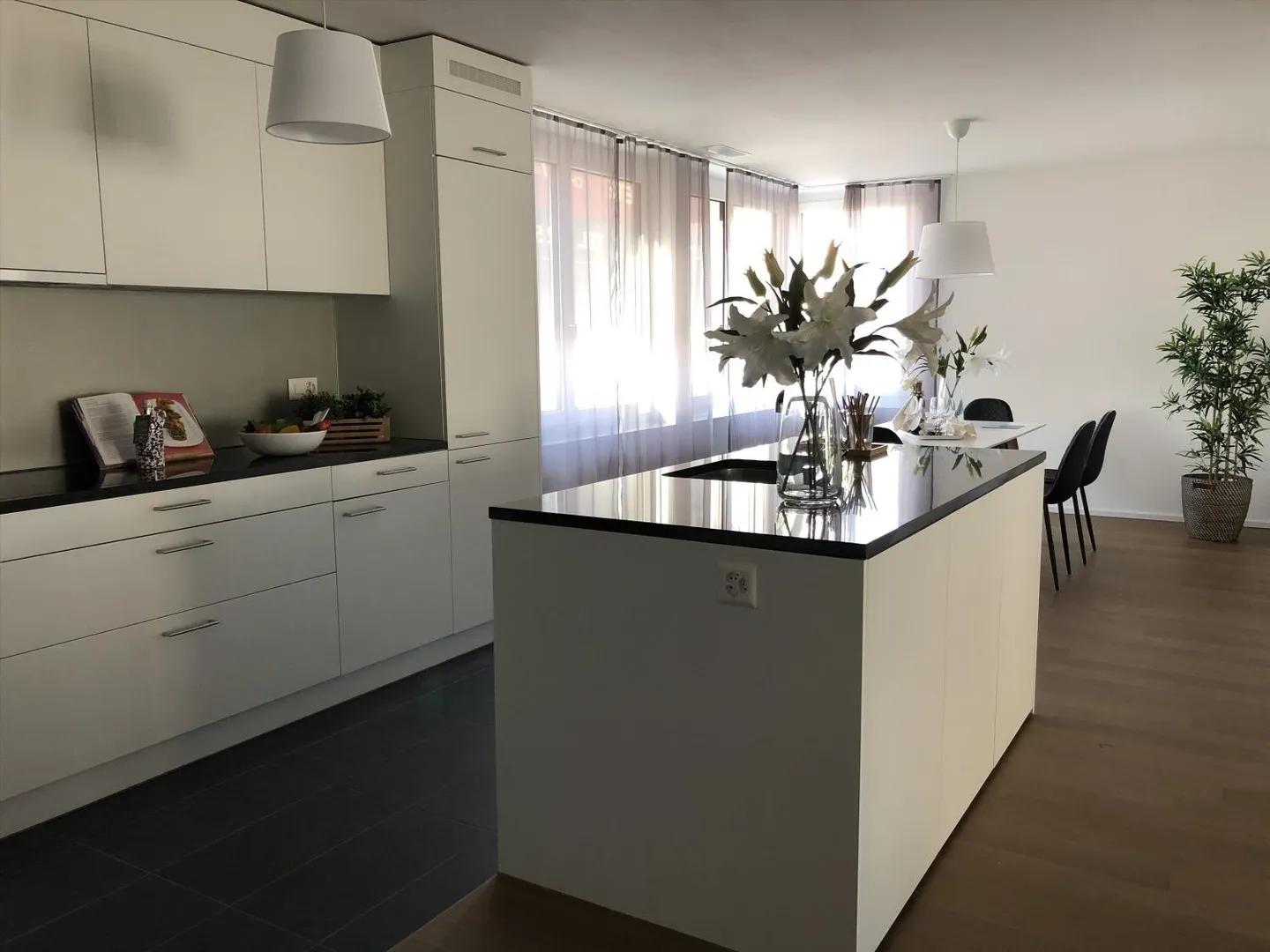 Attraktive Wohnung in Suhr - Foto 3 von 6