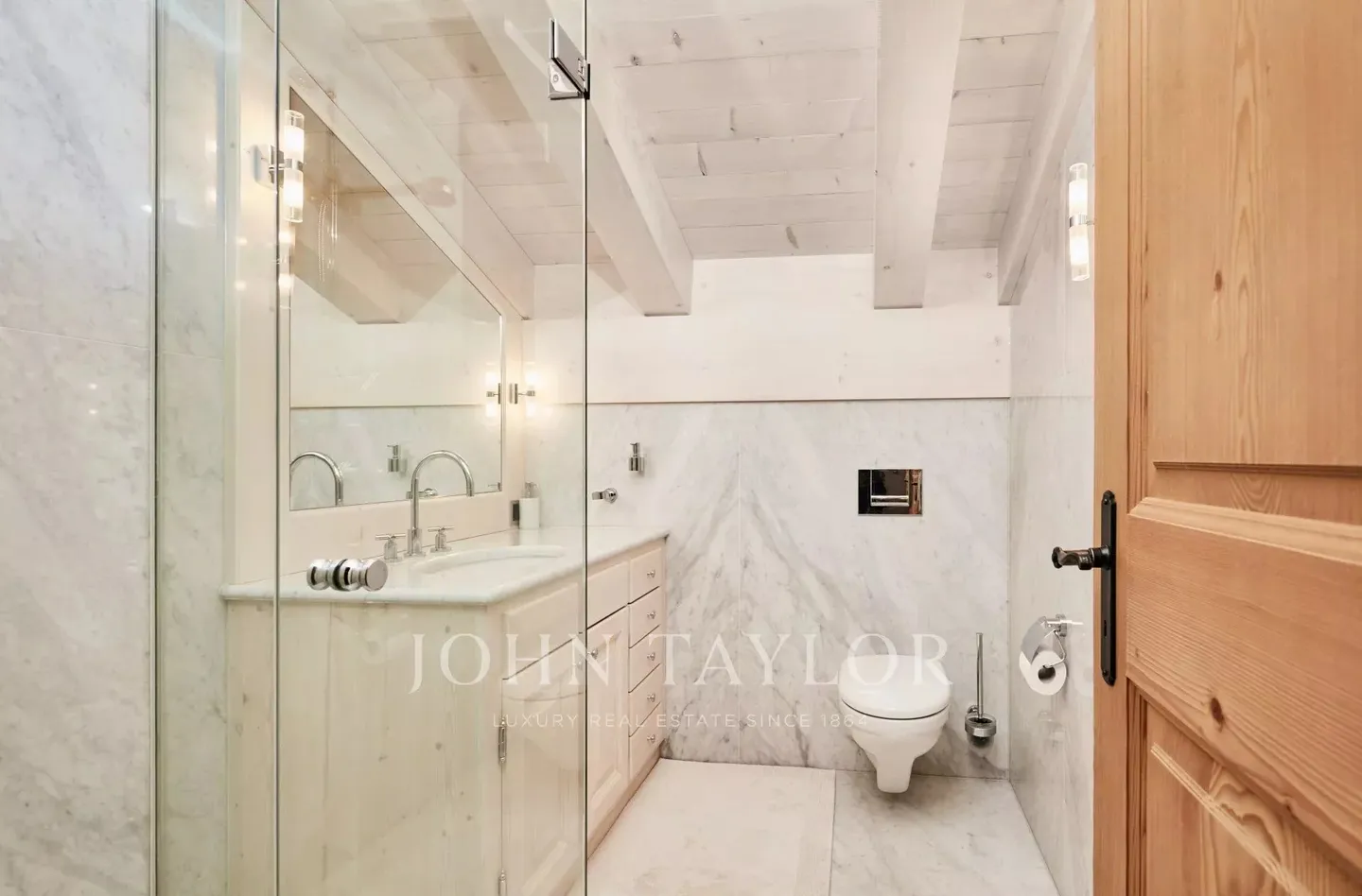 Condo/Appartement à vendre à Saanen, Suisse - Photo 8 sur 13