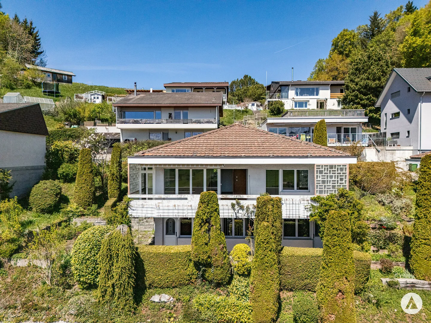 Between City and Countryside on the Sunny Slope - Photo 4 of 13