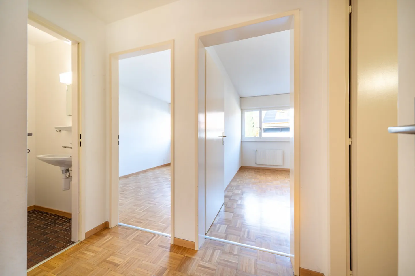 3.5 Room apartment - Photo 3 of 11