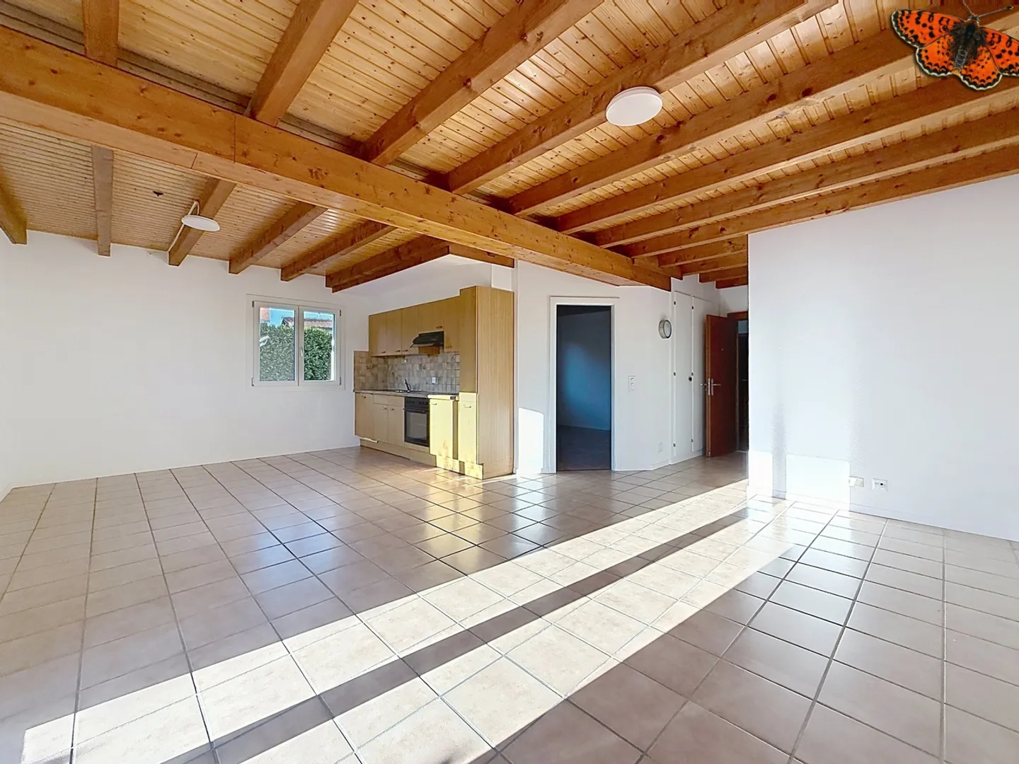 2½ ZIMMER - Mit einer Terrasse - Foto 4 von 10