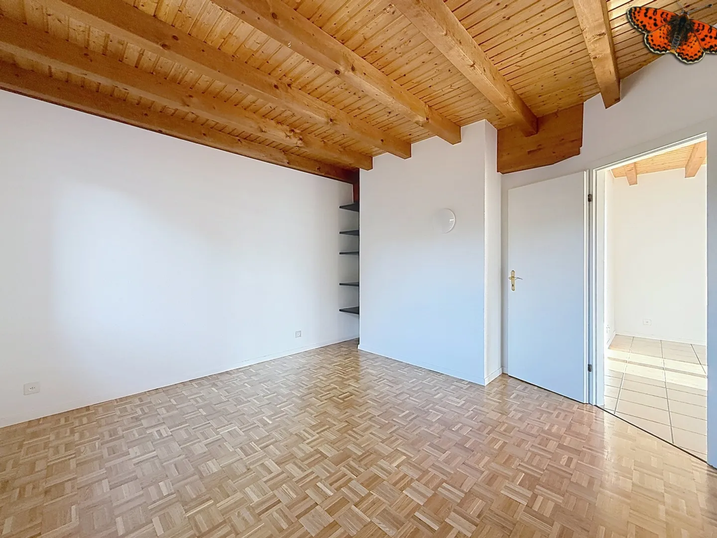 2½ ZIMMER - Mit einer Terrasse - Foto 7 von 10