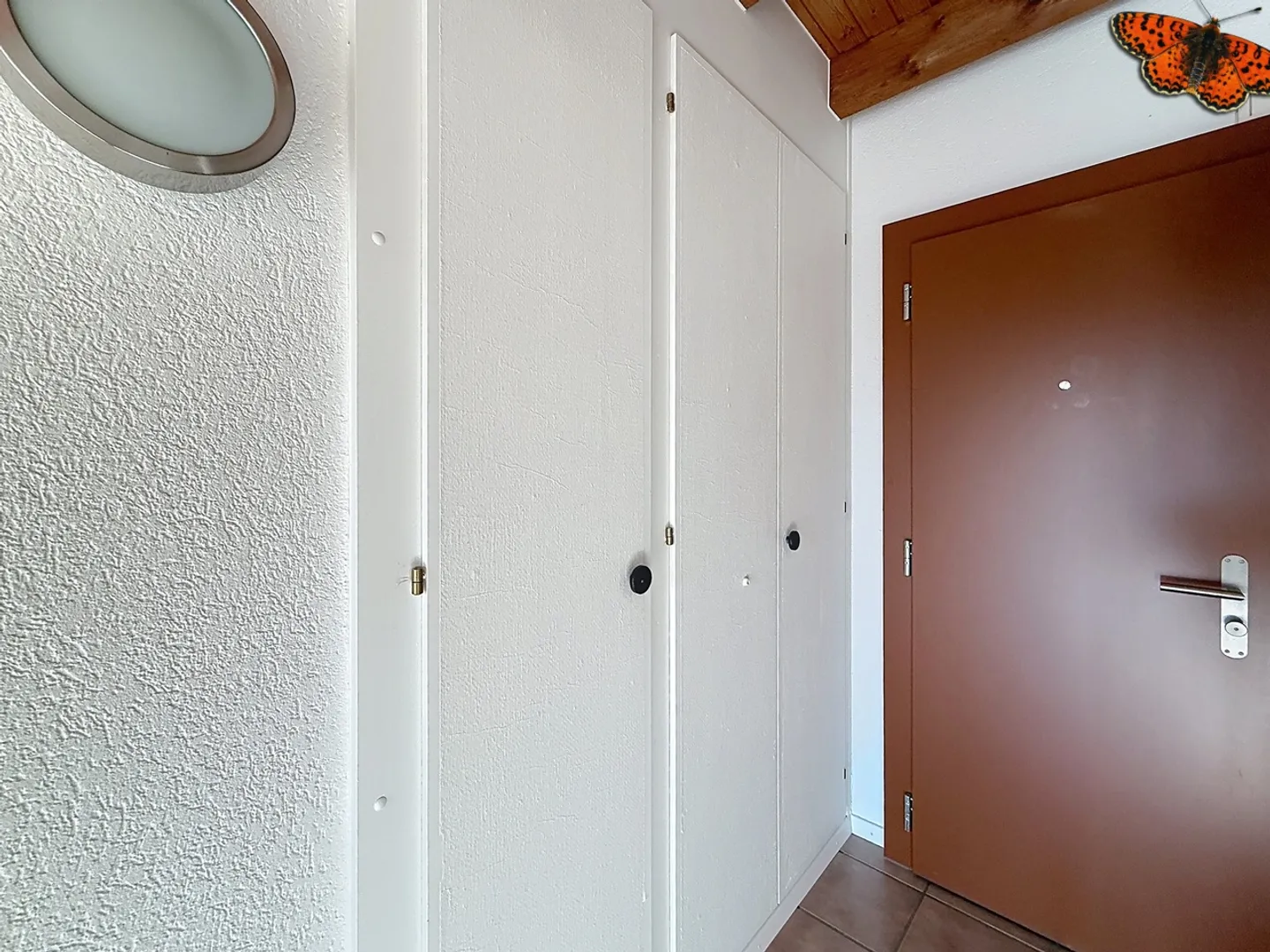 2½ ZIMMER - Mit einer Terrasse - Foto 9 von 10