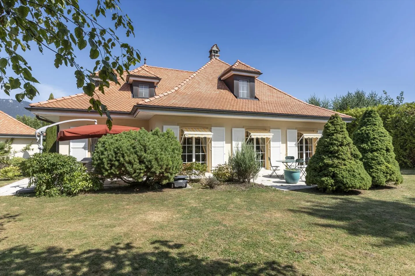 Außergewöhnliches Anwesen: Architekten-Villa! - Photo 3 of 10