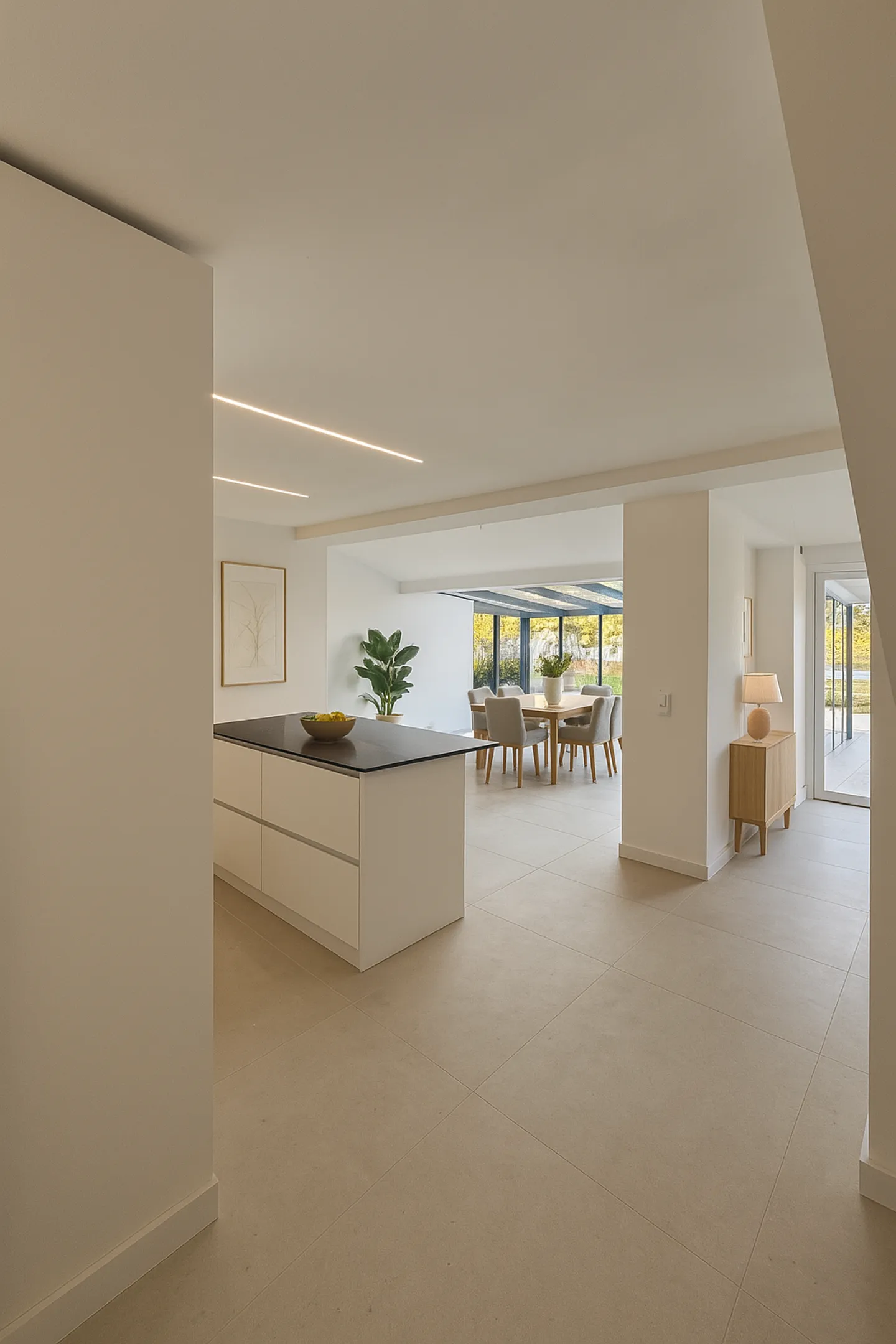 Belle maison de village rénovée + appartement de 3 pièces - Photo 5 sur 12