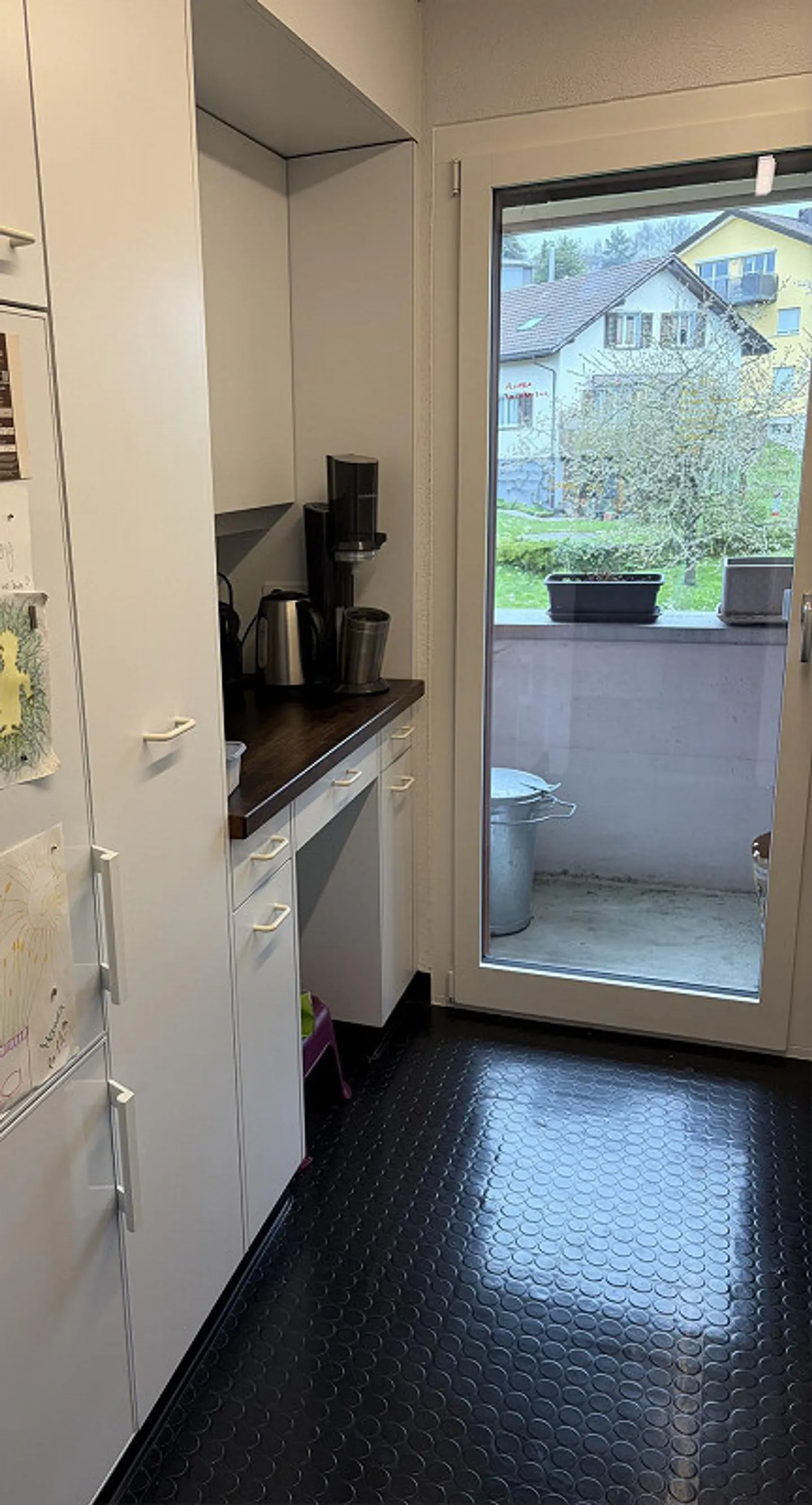 Beautiful and bright 3.5 room apartment in a quiet location - Photo 4 of 10