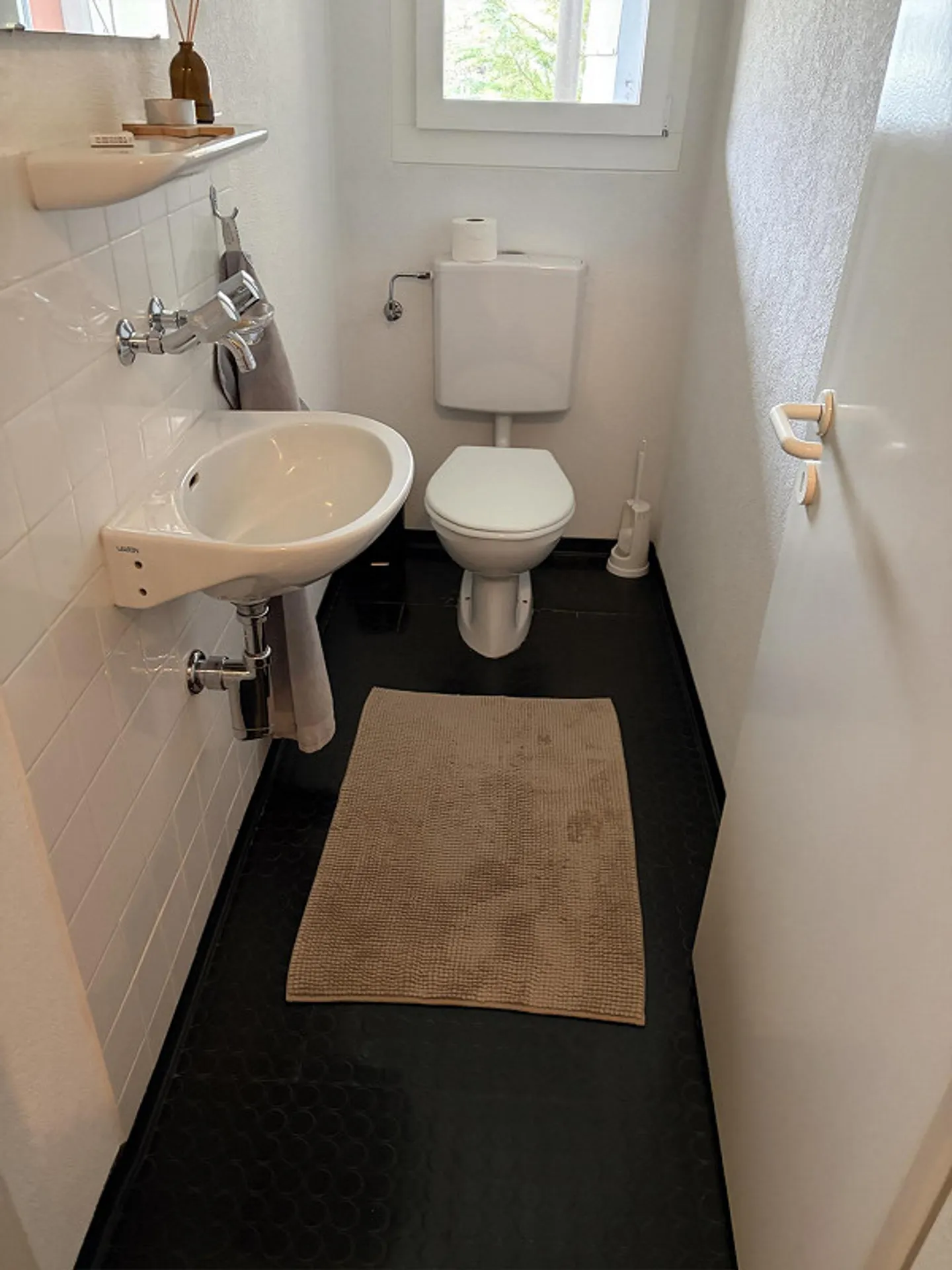 Beautiful and bright 3.5 room apartment in a quiet location - Photo 8 of 10