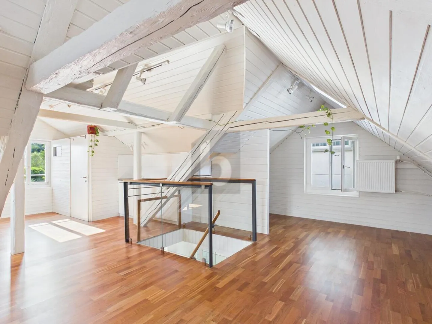 Helle Wohnung mit Seeblick - Foto 1 von 6