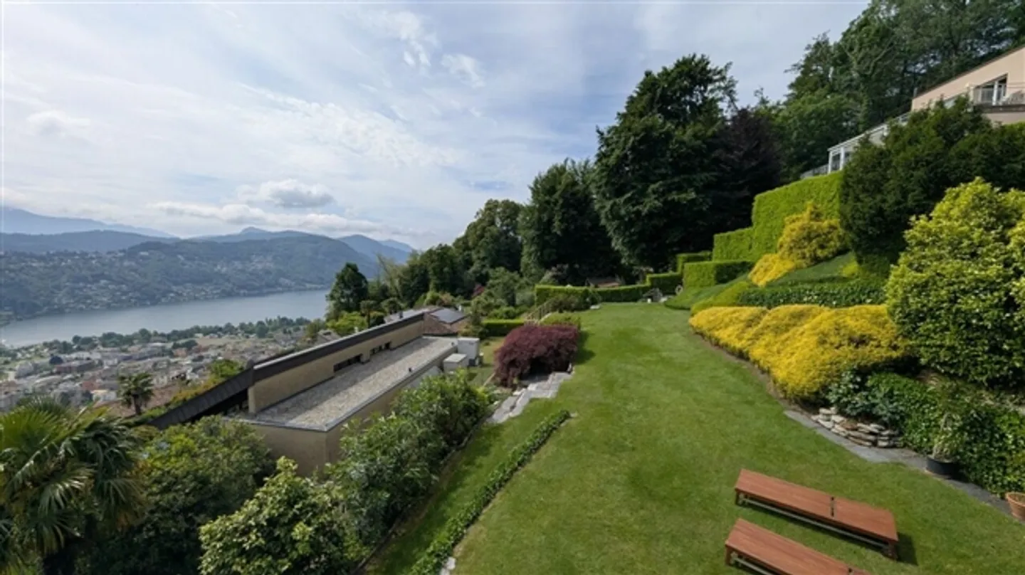 Élégance et intimité à quelques minutes de Lugano - Villa avec terrasse panoramique - Photo 16 sur 19