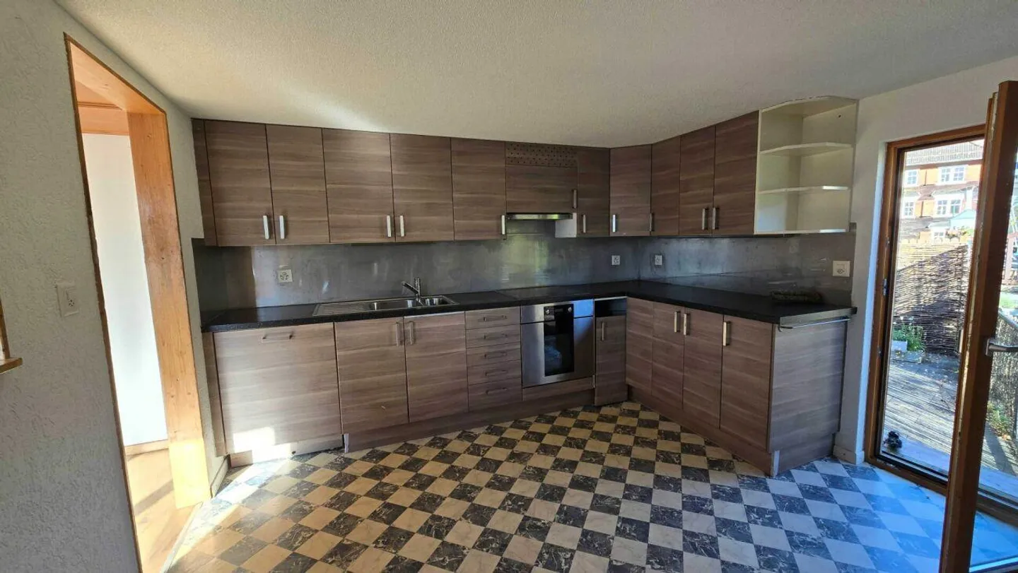 Single-family house with studio - Photo 5 of 15