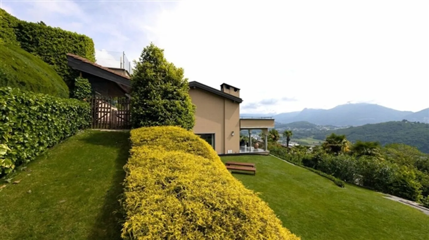 Élégance et intimité à quelques minutes de Lugano - Villa avec terrasse panoramique - Photo 17 sur 19