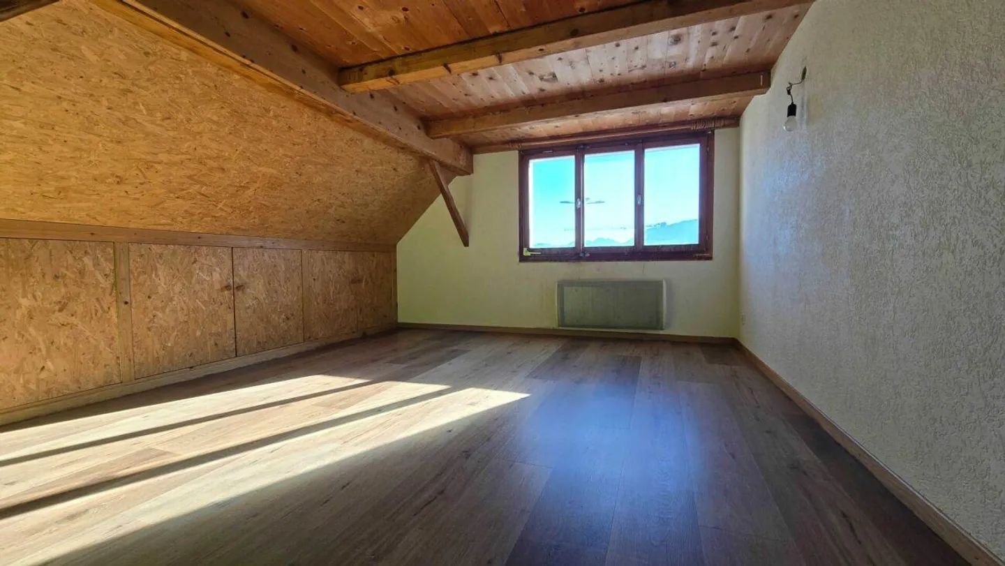 Single-family house with studio - Photo 7 of 15