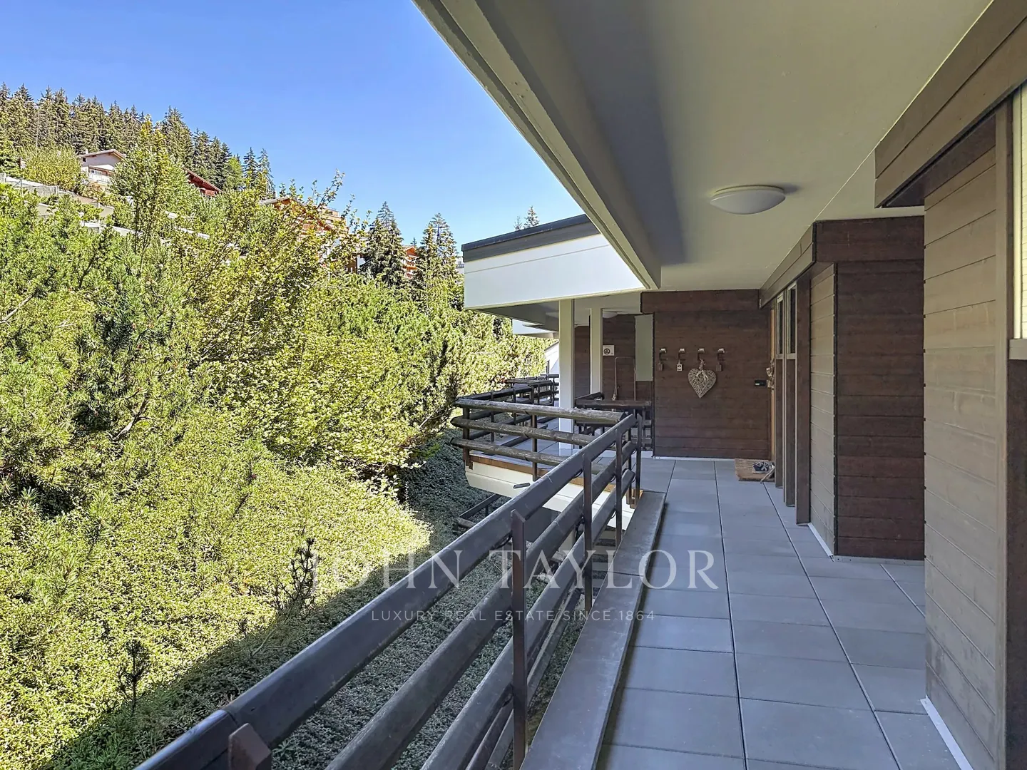 Condo for sale in Crans-Montana, Switzerland - Photo 11 of 11