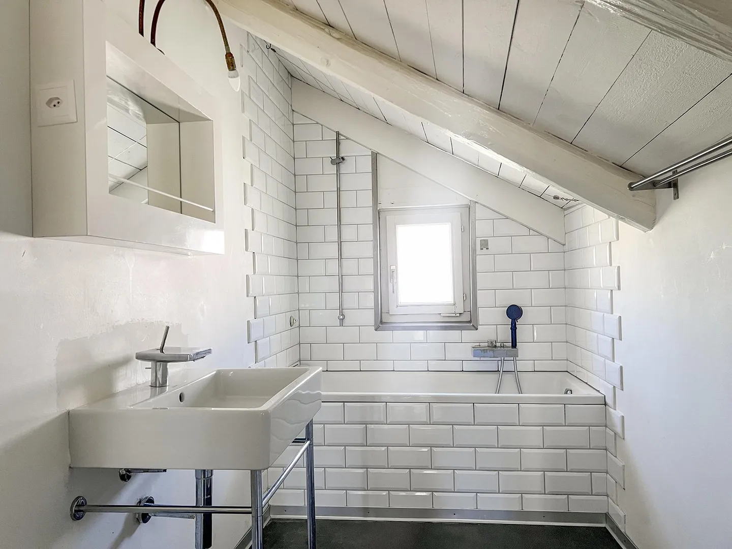 Duplex avec charme et vue sur le Val-de-Ruz ? 4,5 pièces 159 m² - Photo 11 sur 13