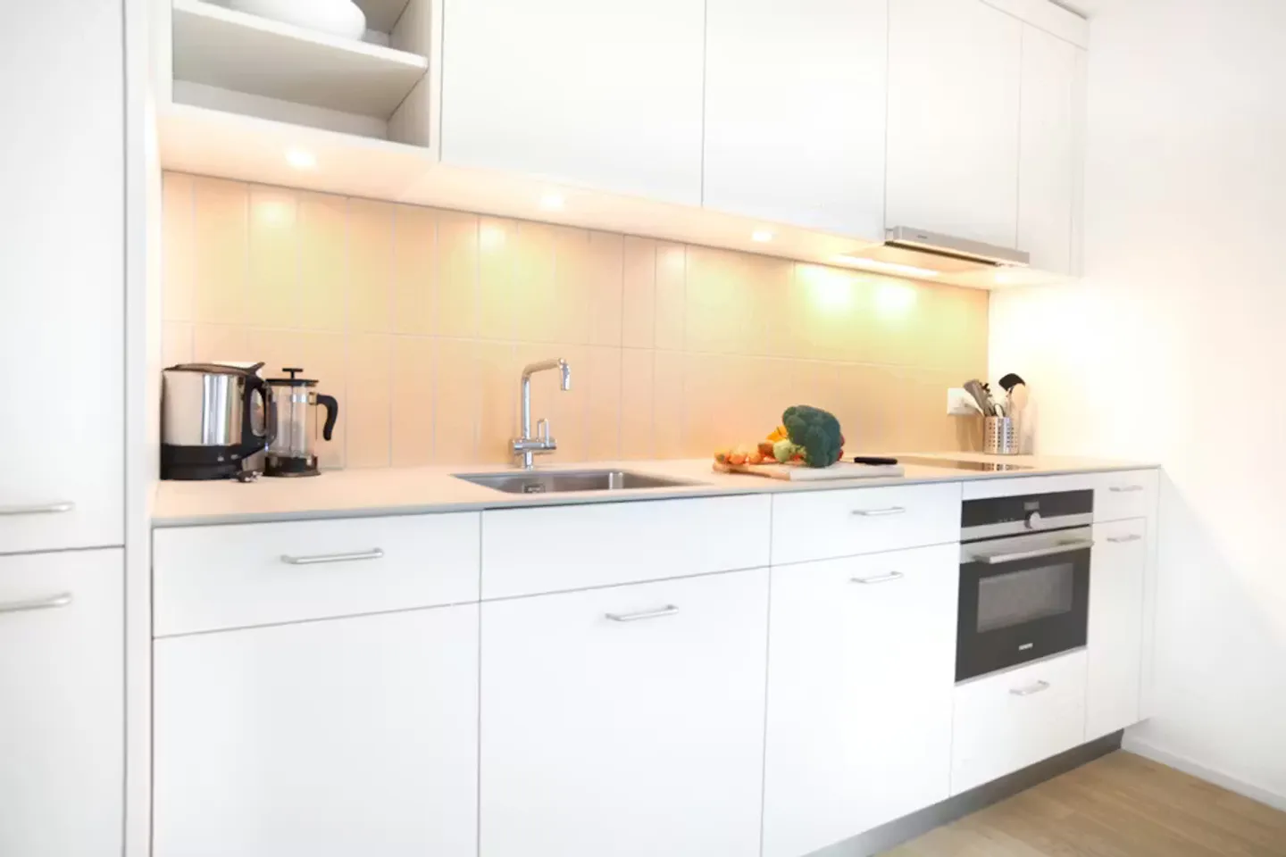 Charming Apartment in Zürich - Photo 2 of 7