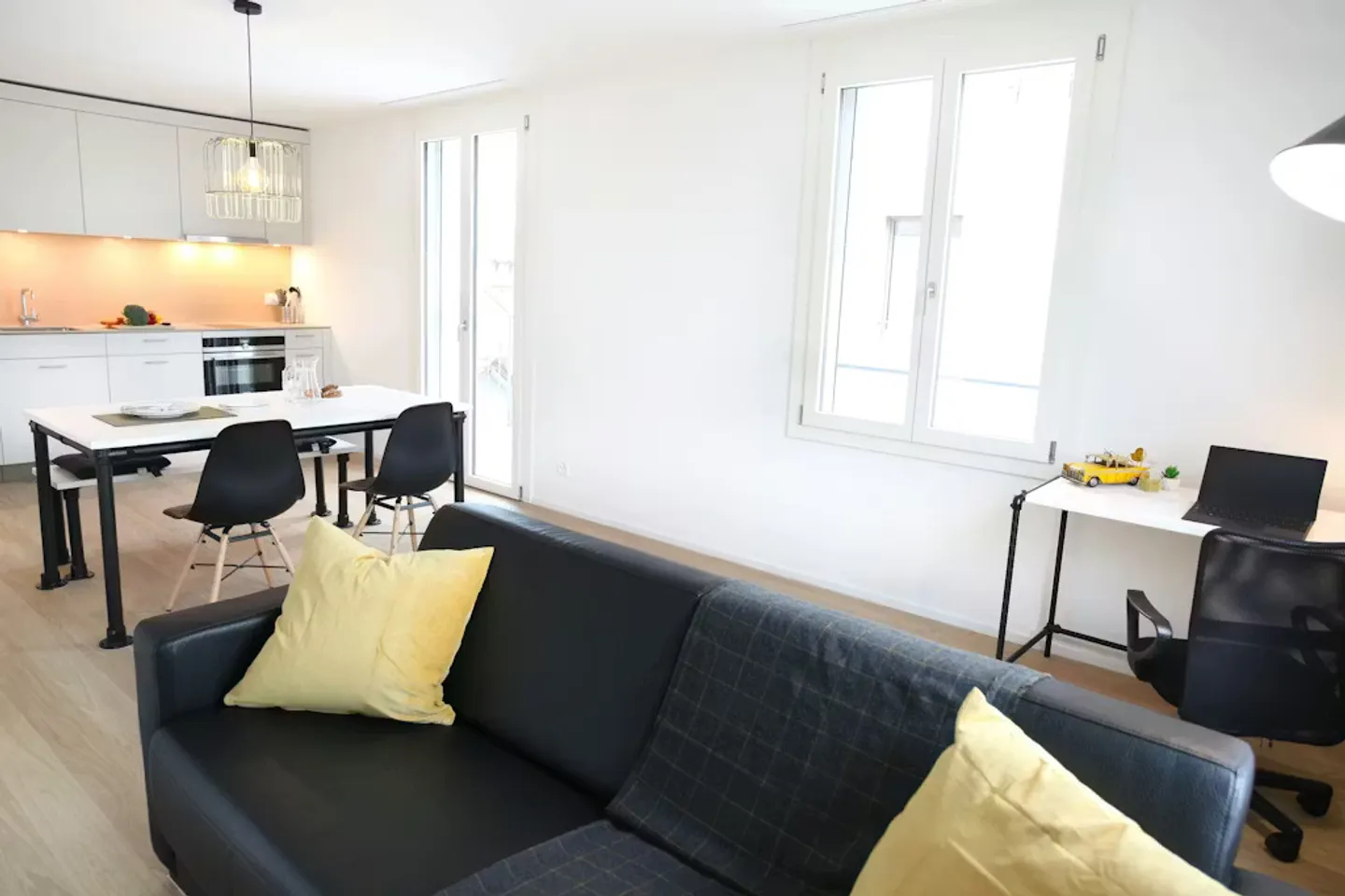 Charming Apartment in Zürich - Photo 7 of 7