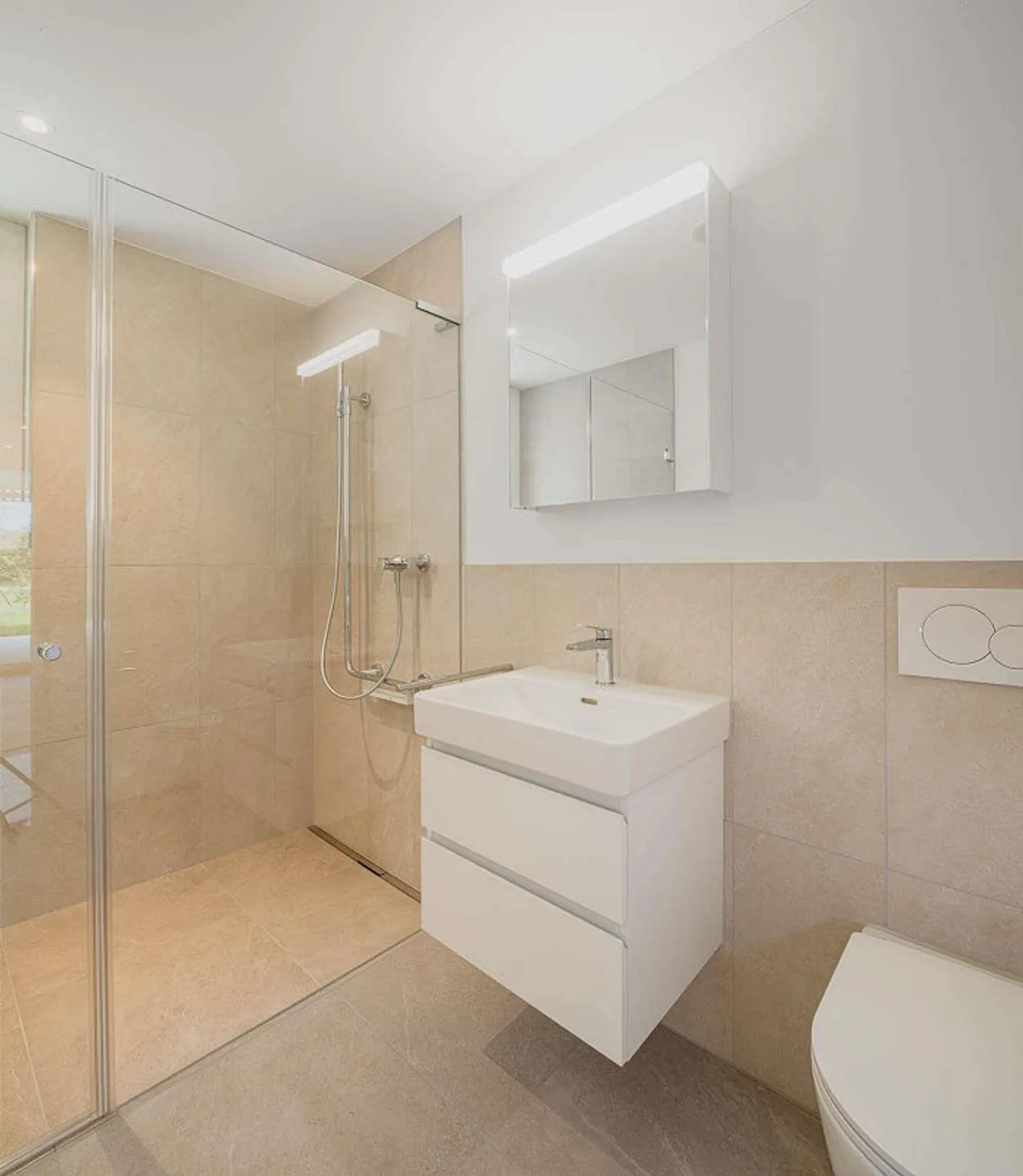 High-quality new apartments in the heart of Dachsen - Photo 4 of 11