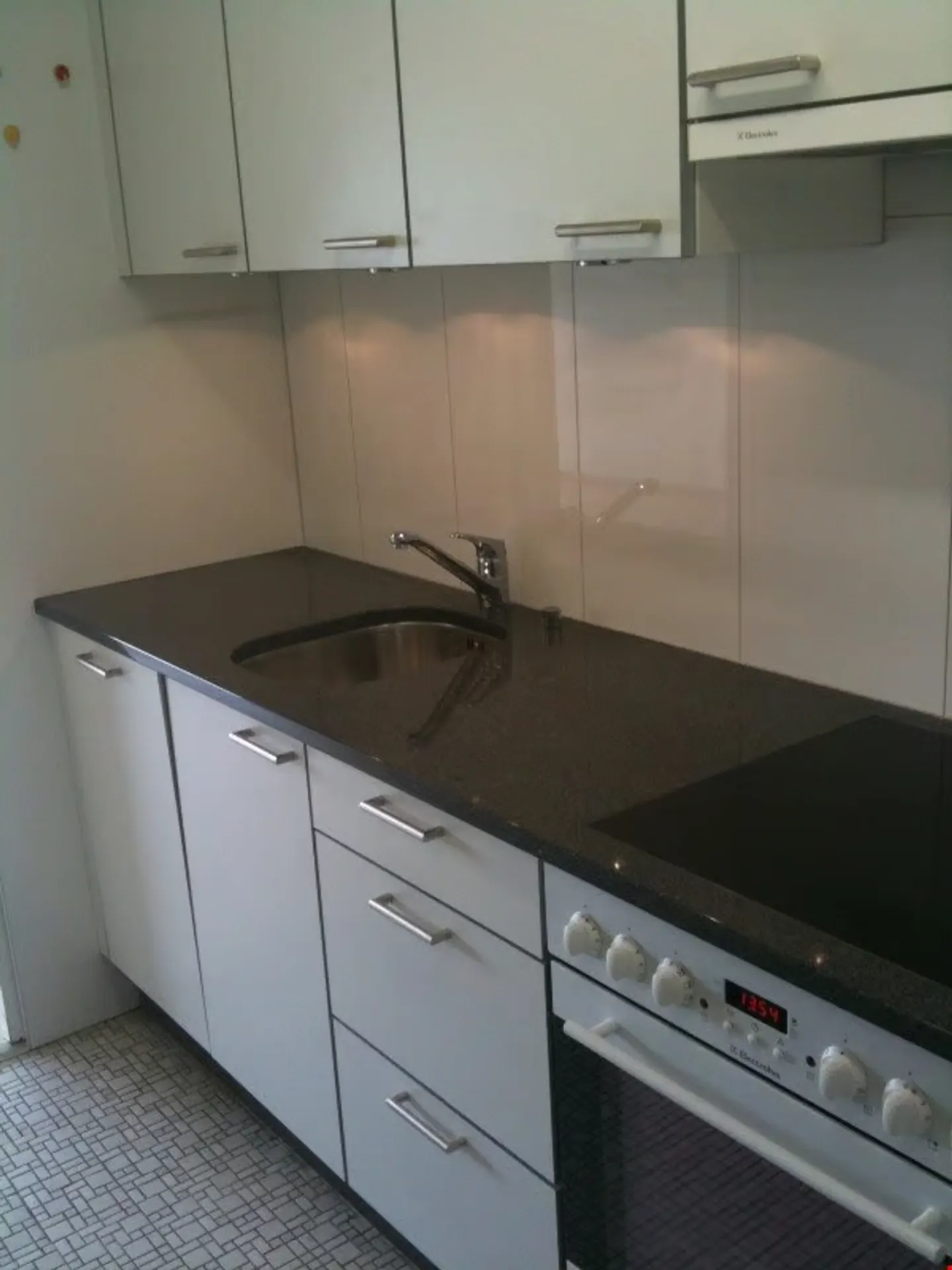Bright 3-room apartment with balcony - Photo 3 of 7