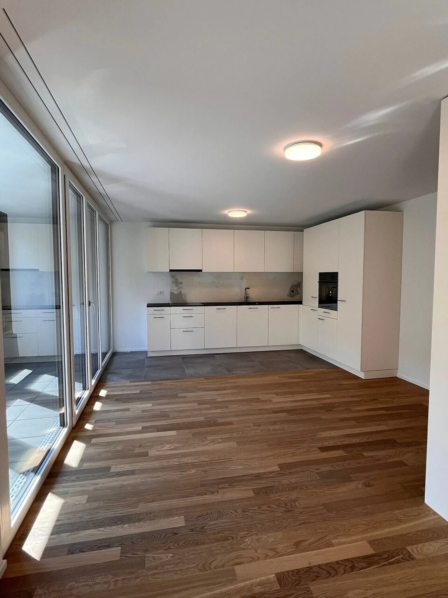 First rental in the heart of Lyss - Photo 2 of 5