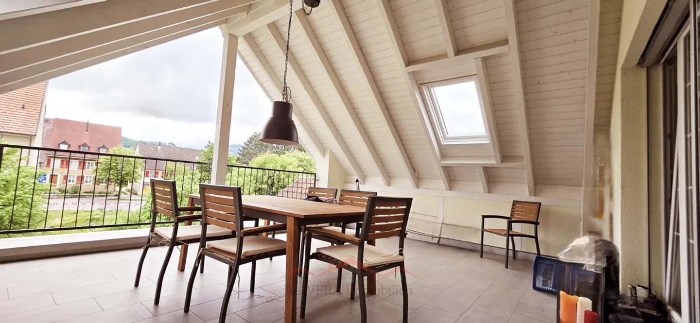 Très bel appartement en duplex au centre - Photo 2 sur 13