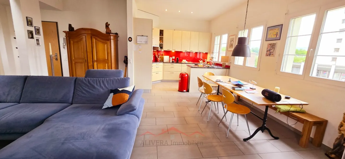 Très bel appartement en duplex au centre - Photo 3 sur 13