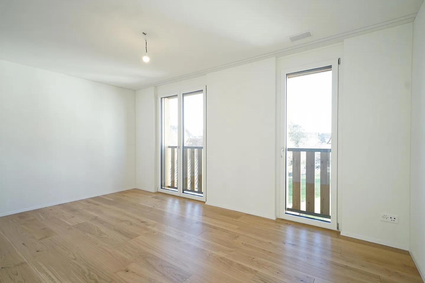 Appartamento moderno di 2,5 locali in una posizione tranquilla a Gutenswil - Foto 6 di 8