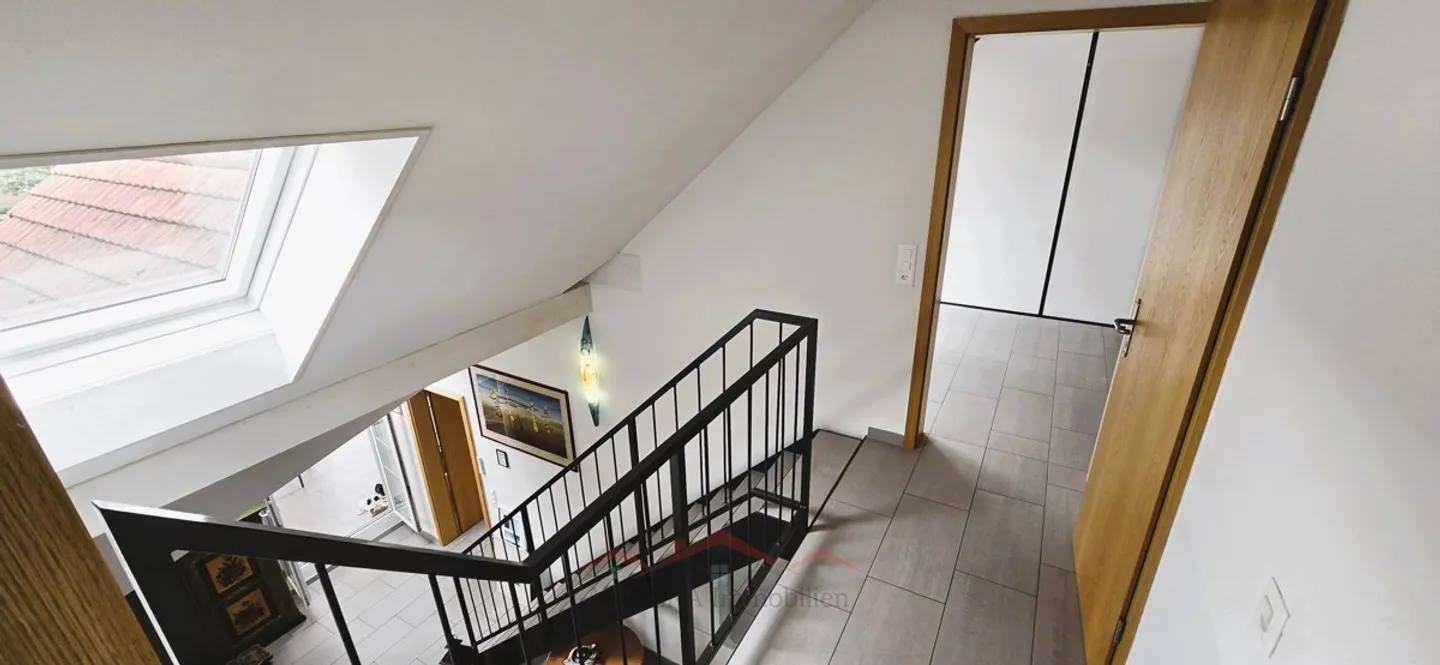 Très bel appartement en duplex au centre - Photo 10 sur 13