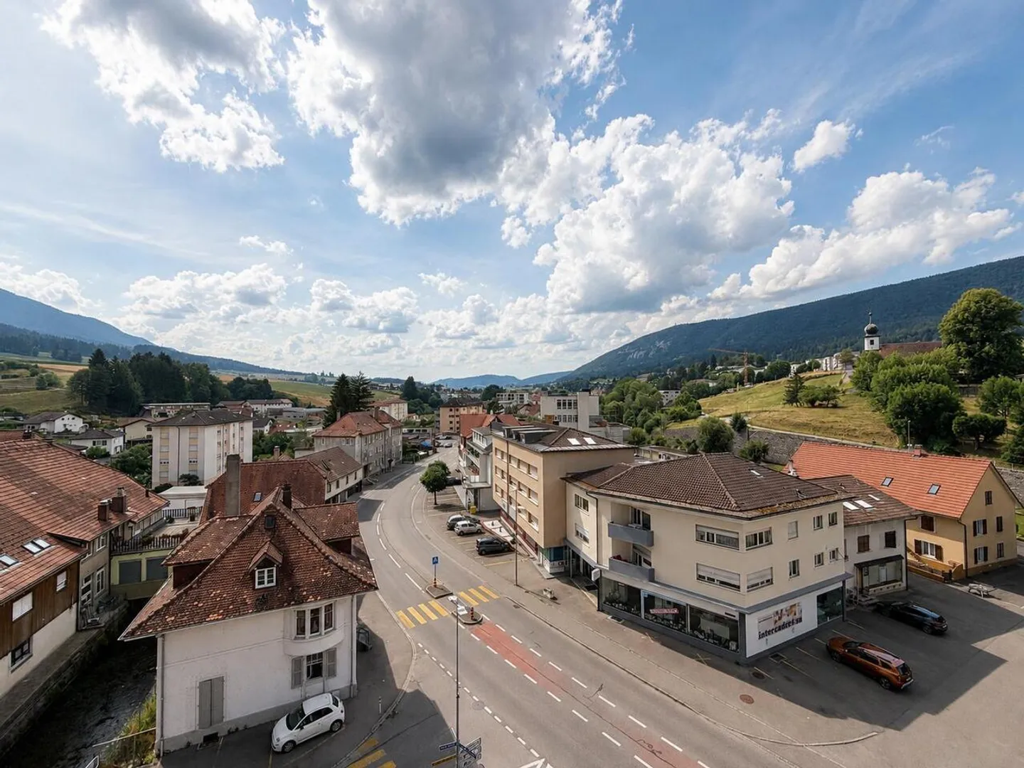 Charmant appartement de 4 pièces avec 2 balcons - Foto 5 von 13
